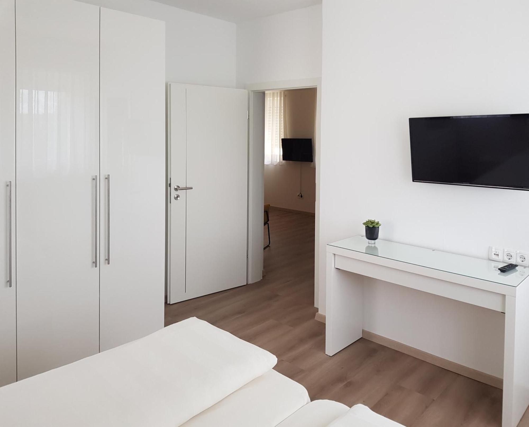 Hotel-Garni 'Zum Weinkrug' Sommerhausen Ruang foto